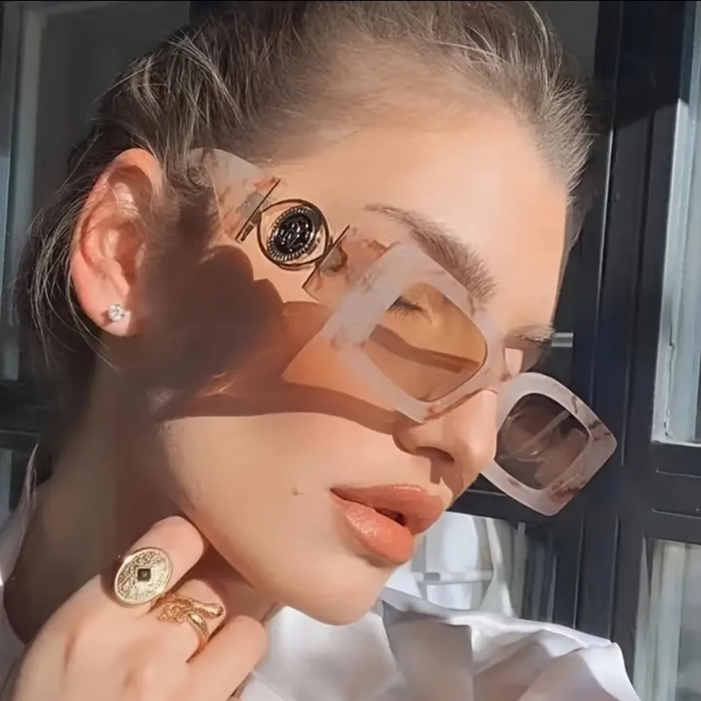 Stylish Women's Sunglasses